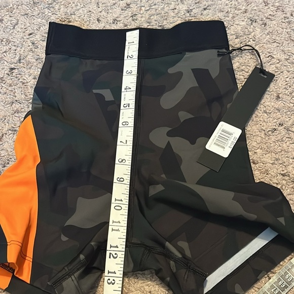 AARMY hero camo 4” inseam bike shorts - Picture 8 of 14